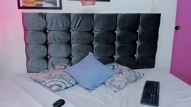 Scarlett 3X online show from 10, 1, 2026