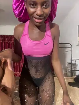 CreamyCupCake 96 online show from 4, 4, 2026