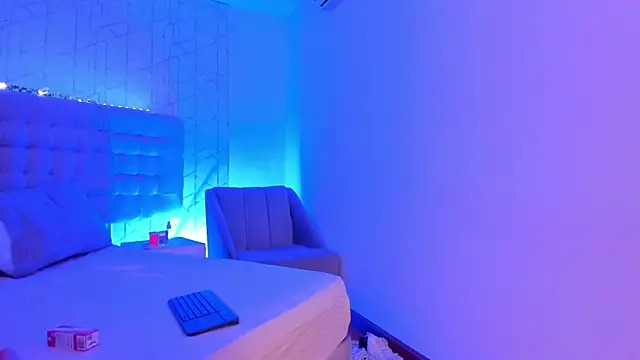 Snapshot of AlexiiaBrown chatting on 7, 2, 2026 AlexiiaBrown online show from 7, 2, 2026