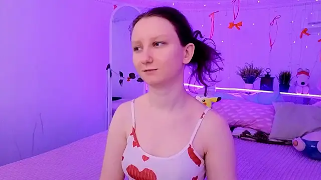 Snapshot of SunshineBlaze chatting on 3, 2, 2026 SunshineBlaze online show from 3, 2, 2026