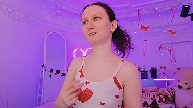 Snapshot of SunshineBlaze chatting on 11, 2, 2026 SunshineBlaze online show from 11, 2, 2026