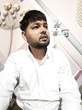 Snapshot of Pulkeet1433 chatting on 6, 4, 2026 Pulkeet1433 online show from 6, 4, 2026