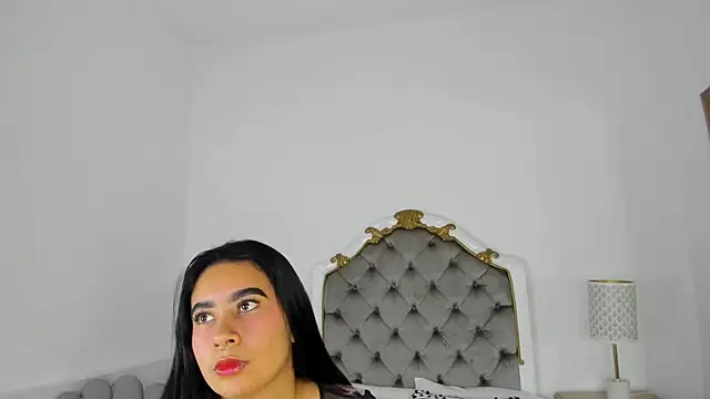 paulina lux online show from 7, 2, 2026