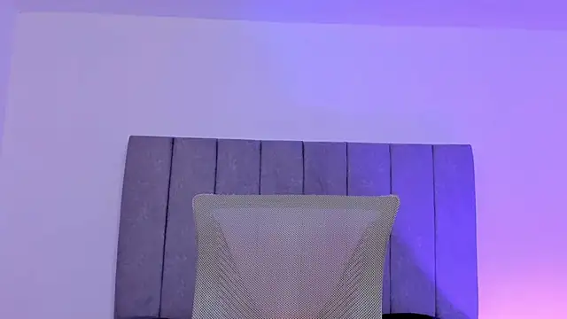 Adonys Lewis  online show from 31, 5, 2026