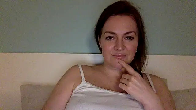 Ivoryne online show from 11, 4, 2026