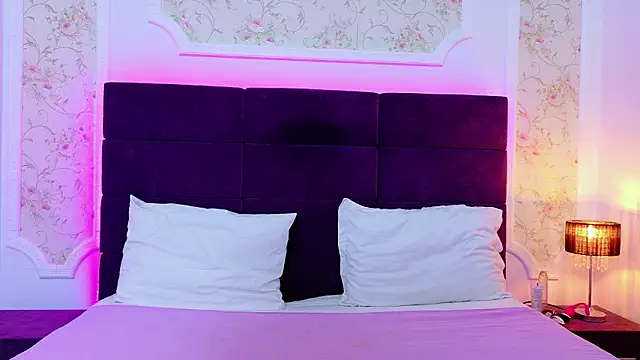 EvelinHill online show from 4, 2, 2026