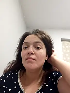 Lina Charm online show from 9, 1, 2026