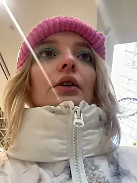 aka Blonde online show from 12, 2, 2026