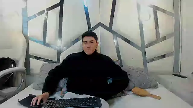 ScarlettAndLucas online show from 19, 2, 2026