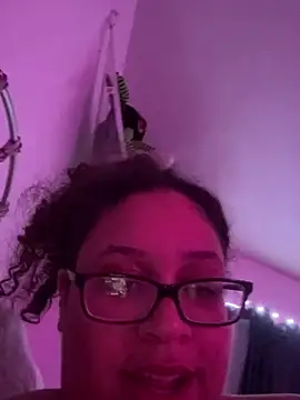 SilkSoleBunnie online show from 5, 3, 2026