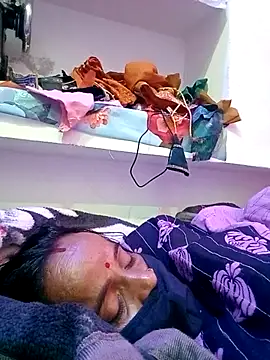 Snapshot of kiiuu_sexe chatting on 1, 2, 2026 kiiuu sexe online show from 1, 2, 2026