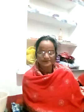 Snapshot of kiiuu_sexe chatting on 15, 2, 2026 kiiuu sexe online show from 15, 2, 2026