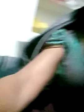 Snapshot of kiiuu_sexe chatting on 15, 2, 2026 kiiuu sexe online show from 15, 2, 2026