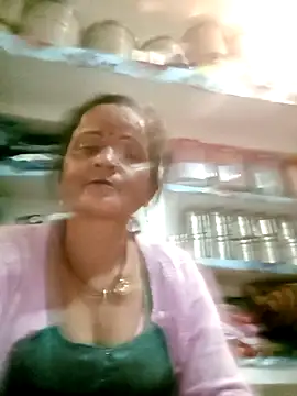 Snapshot of kiiuu_sexe chatting on 17, 2, 2026 kiiuu sexe online show from 17, 2, 2026