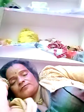 Snapshot of kiiuu_sexe chatting on 19, 2, 2026 kiiuu sexe online show from 19, 2, 2026