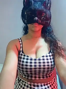 cutehotwife online show from 19, 4, 2026