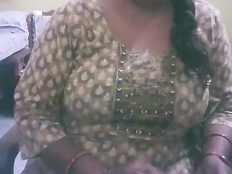 Snapshot of mohini_bhabhi chatting on 5, 5, 2026 mohini bhabhi online show from 5, 5, 2026