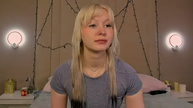 AdeleSilvy online show from 18, 3, 2026