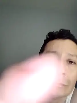 Enriquelobito69xh online show from 27, 2, 2026