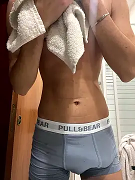 Snapshot of xxlgaycentro chatting on 12, 1, 2026 xxlgaycentro online show from 12, 1, 2026