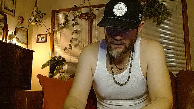 Snapshot of marcus_graves_13 chatting on 4, 3, 2026 marcus graves 13 online show from 4, 3, 2026