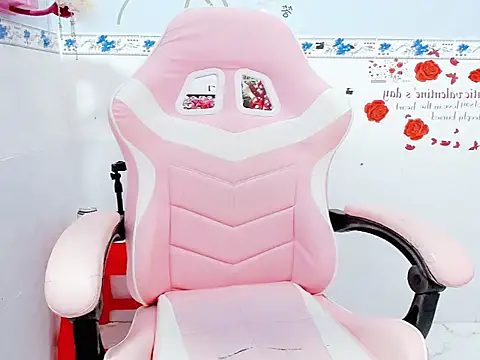 Snapshot of Anna_sexyY_ chatting on 12, 1, 2026 Anna sexyY online show from 12, 1, 2026