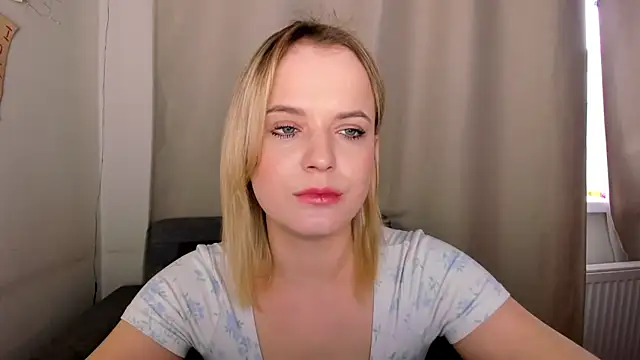 Snapshot of JessicaBeverly_ chatting on 23, 4, 2026 JessicaBeverly online show from 23, 4, 2026
