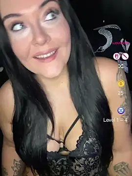 Snapshot of Miss_CurvesXXX chatting on 18, 6, 2026 Miss CurvesXXX online show from 18, 6, 2026