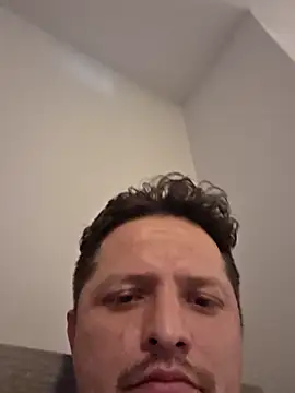 Alopez972 online show from 10, 4, 2026