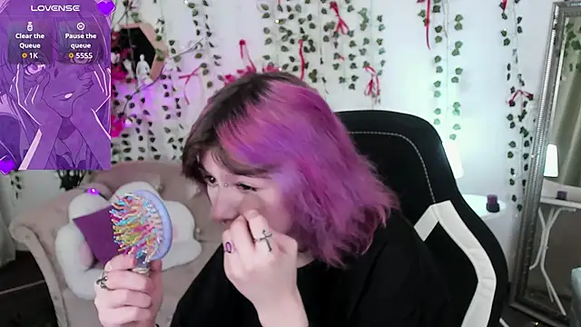 Ashley Veil online show from 17, 4, 2026