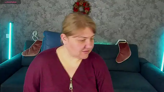 EmmaKanee online show from 12, 1, 2026