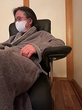 Snapshot of hiroshi-1964 chatting on 3, 3, 2026 hiroshi-1964 online show from 3, 3, 2026