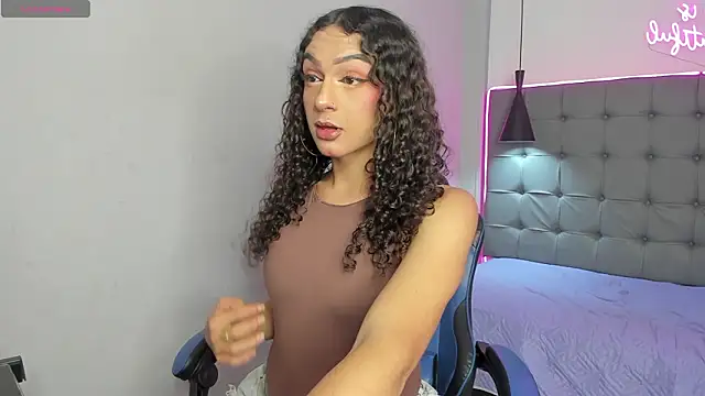 scarletcherry18 online show from 3, 3, 2026