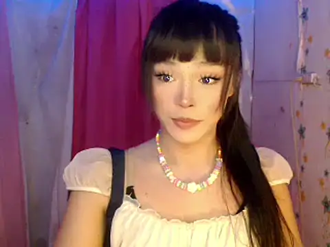 Snapshot of mariadeluxe chatting on 17, 4, 2026 mariadeluxe online show from 17, 4, 2026