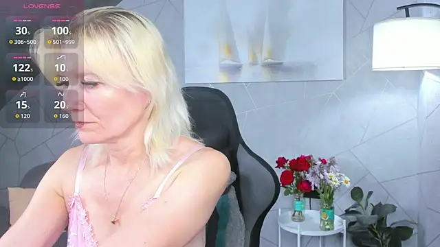 Julie Lucas online show from 10, 7, 2026