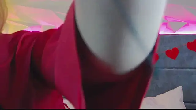 AvaLarson online show from 15, 2, 2026