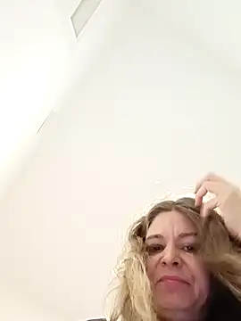 Snapshot of Didi2081 chatting on 25, 3, 2026 Didi2081 online show from 25, 3, 2026