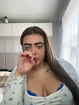Snapshot of Princess-ivyxoxo chatting on 5, 6, 2026 Princess-ivyxoxo online show from 5, 6, 2026