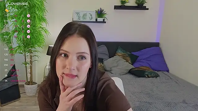 Jenifer Stound online show from 6, 3, 2026