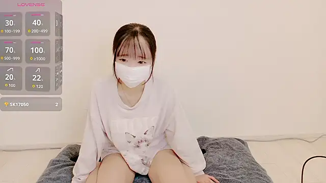 Snapshot of Rina_chan_0x chatting on 8, 2, 2026 Rina chan 0x online show from 8, 2, 2026