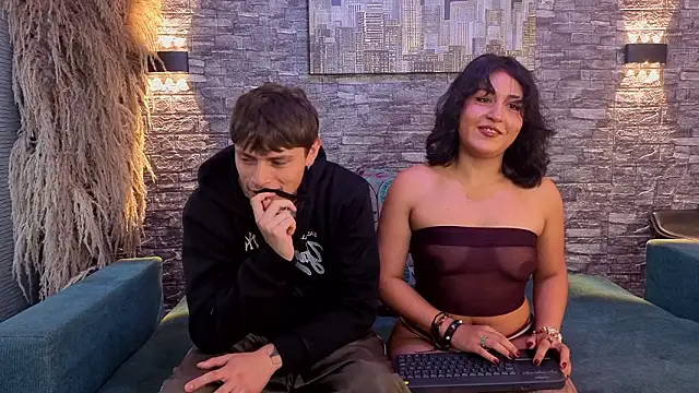 miaanddemian online show from 2, 2, 2026