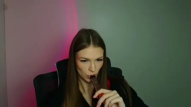 Lina Loveuu online show from 19, 2, 2026