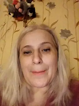 NyushaLollipop online show from 1, 2, 2026