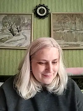 NyushaLollipop online show from 25, 2, 2026