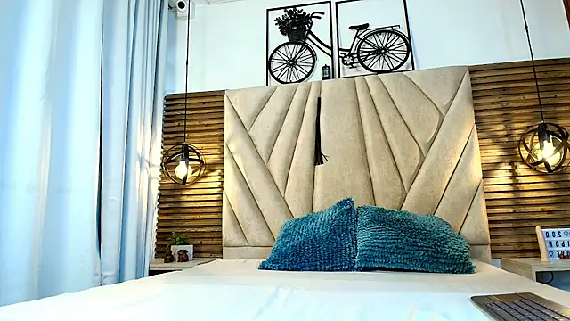 Hether t online show from 12, 2, 2026