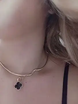 OrianaNorth online show from 2, 3, 2026