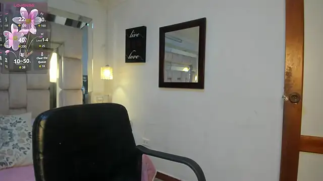 SofiaMilfx69 online show from 19, 3, 2026