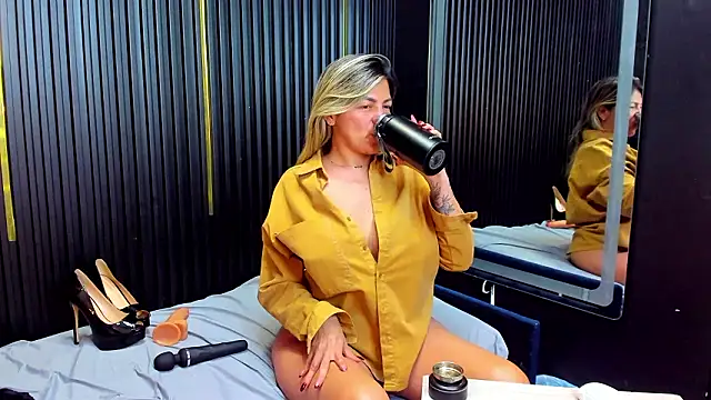 Snapshot of Gabby_santos_ chatting on 3, 2, 2026 Gabby santos online show from 3, 2, 2026