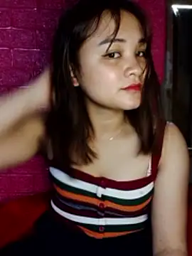 Lisakeem online show from 5, 3, 2026