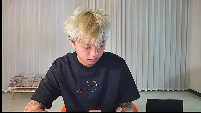 Chocolates-001 online show from 8, 4, 2026